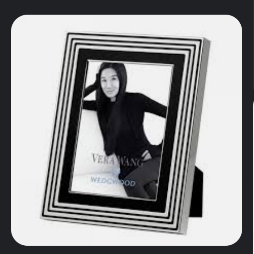 VERA WANG Wedgwood With Love Noir 5x7 Frame NEW WITH TAGS